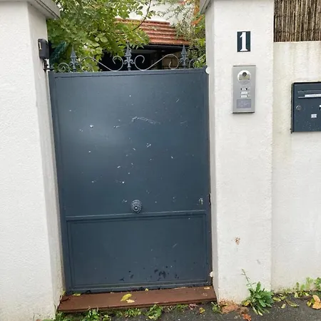 公寓 Logement Entier Spacieux Et Confortable 布瓦西-圣莱热